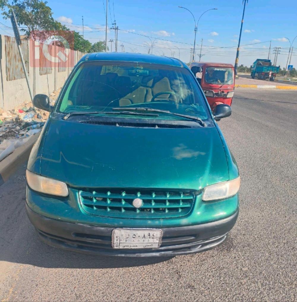 دودج كارافان